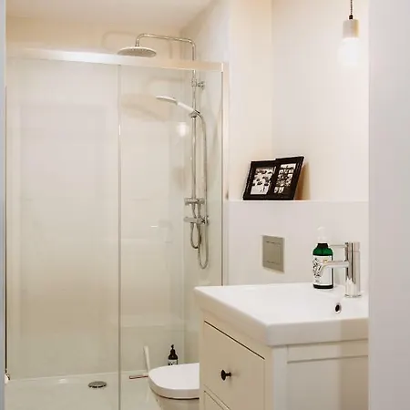 Apartment Piq Apt *